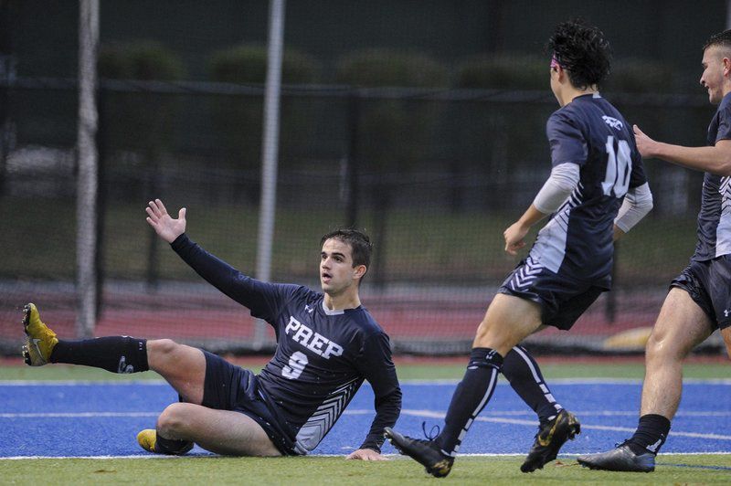 REIGNING DOWN: Eagles erase halftime deficit to top Peabody in D1 North opener